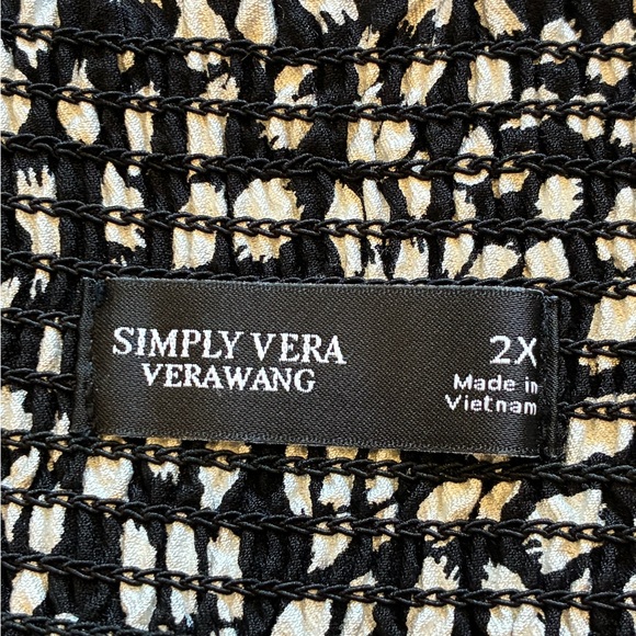 Simply Vera Vera Wang Black and White Abstract Wide Leg Pants - Picture 7 of 10